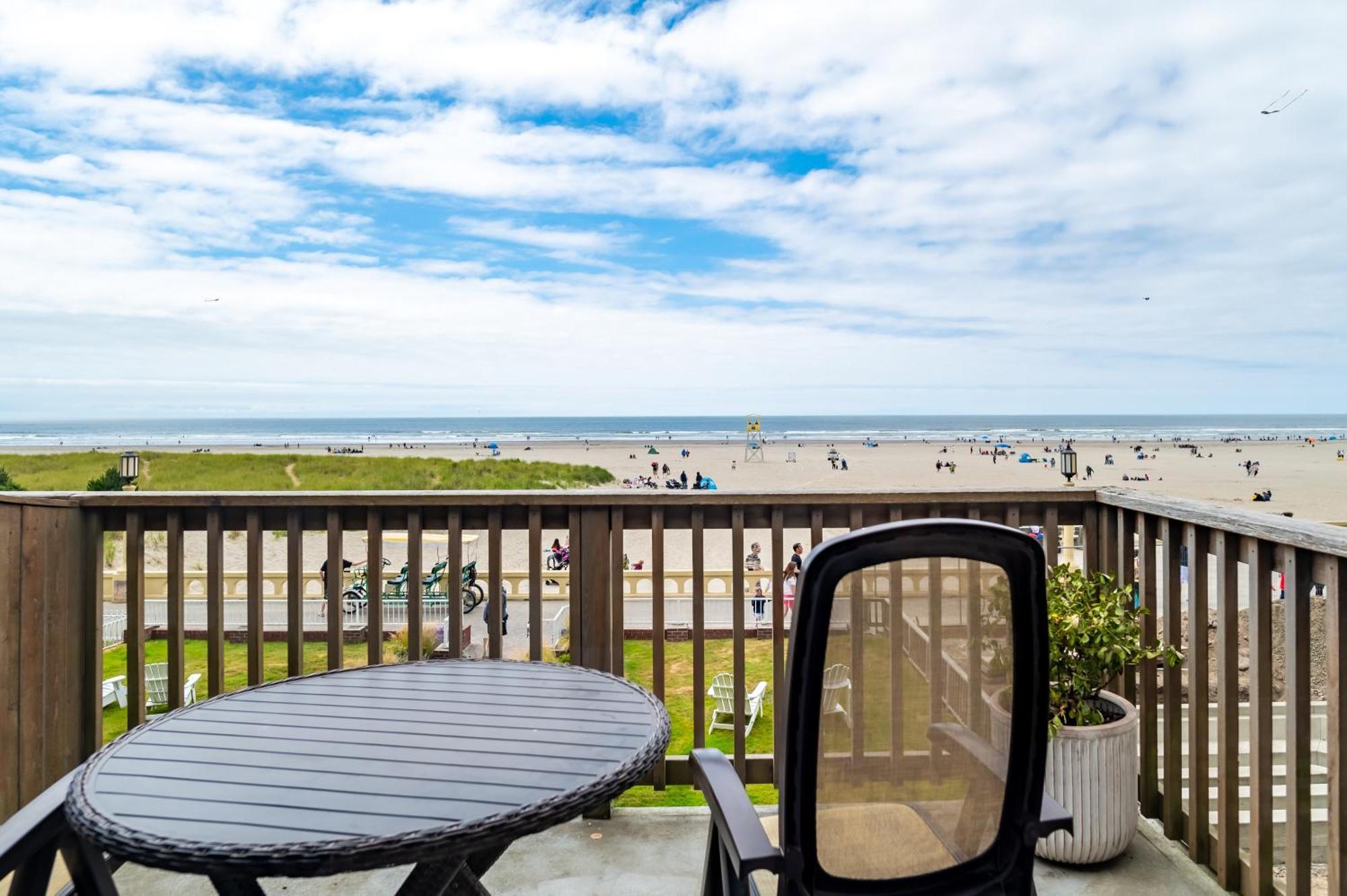 Inn At The Prom Oceanfront Seaside Extérieur photo