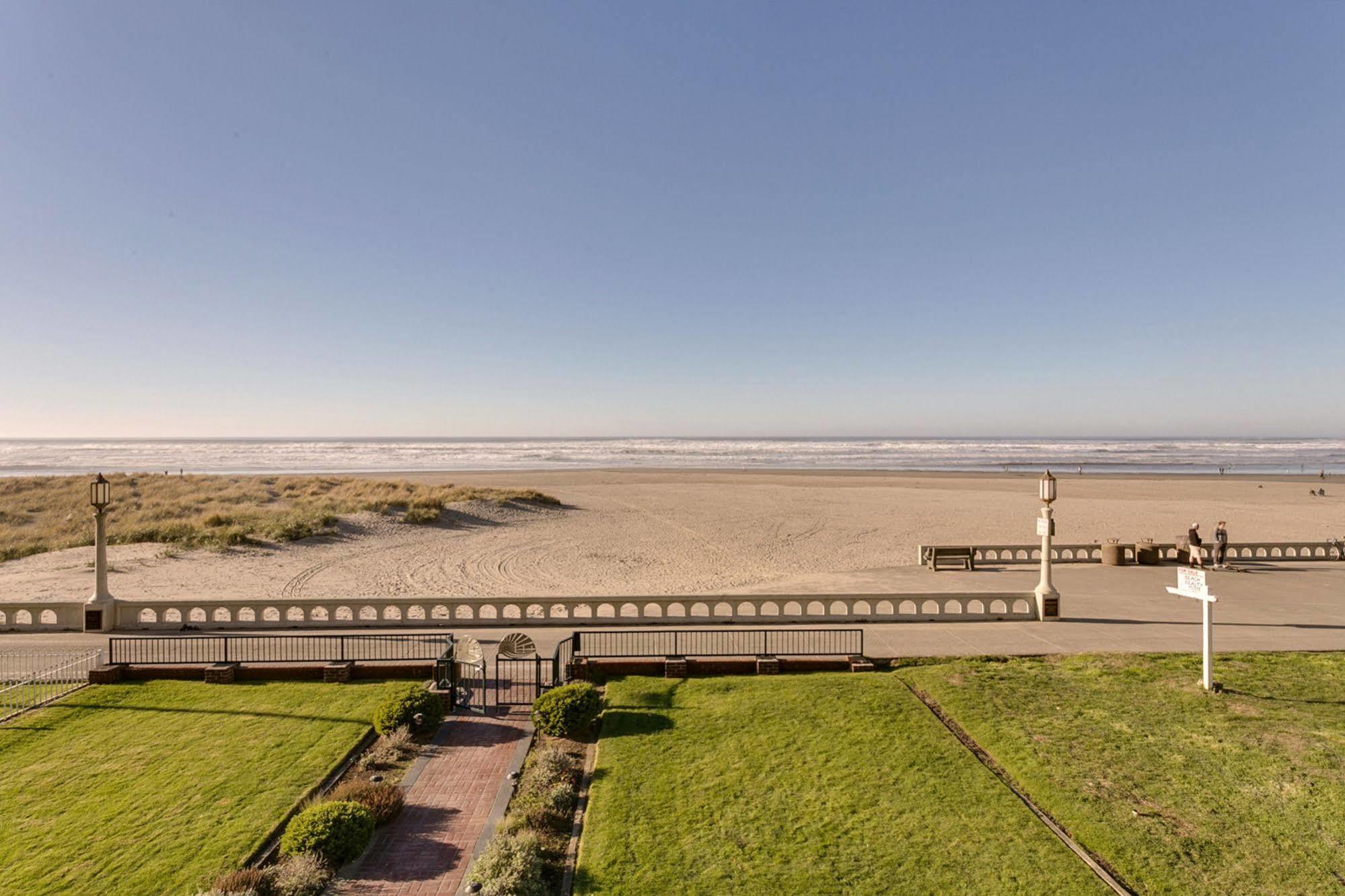 Inn At The Prom Oceanfront Seaside Extérieur photo