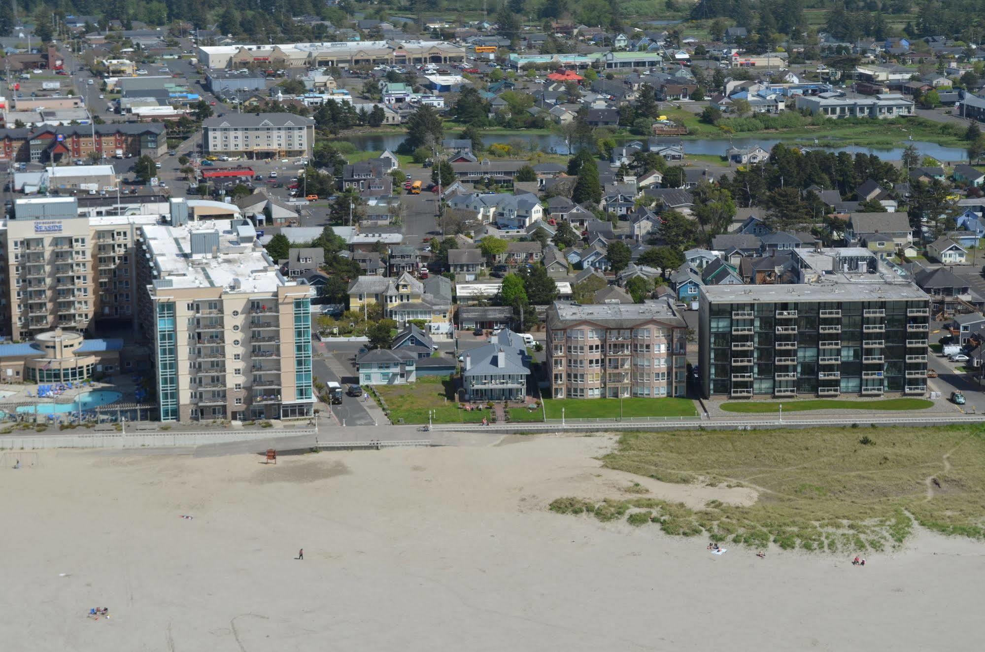 Inn At The Prom Oceanfront Seaside Extérieur photo