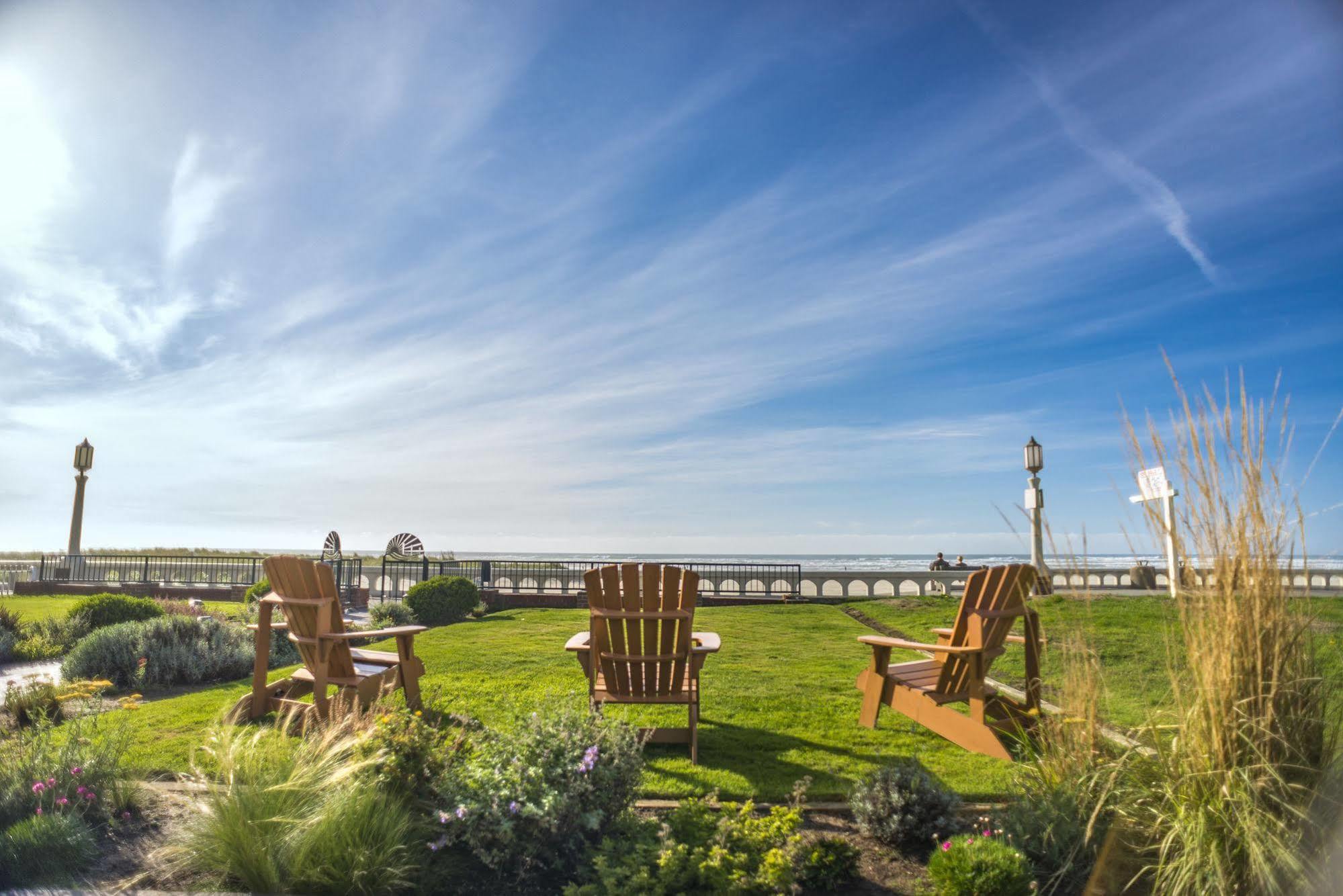 Inn At The Prom Oceanfront Seaside Extérieur photo